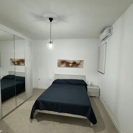 Apartment Newport Marsalforn