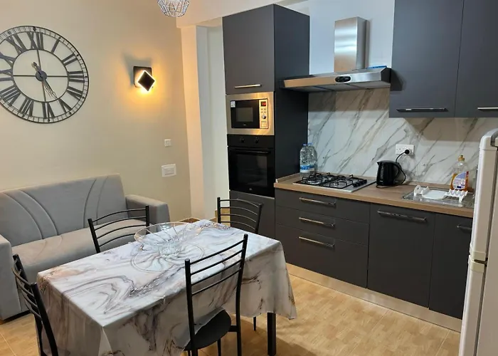 Newport * Marsalforn